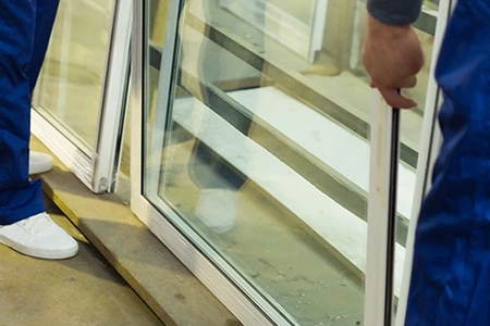 Commercial Glass Repair Technician in Florida Ridge, FL
